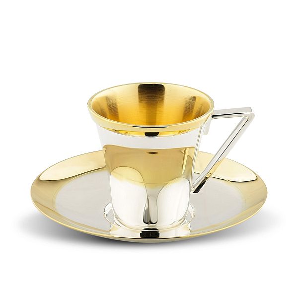 Чашка из серебра 