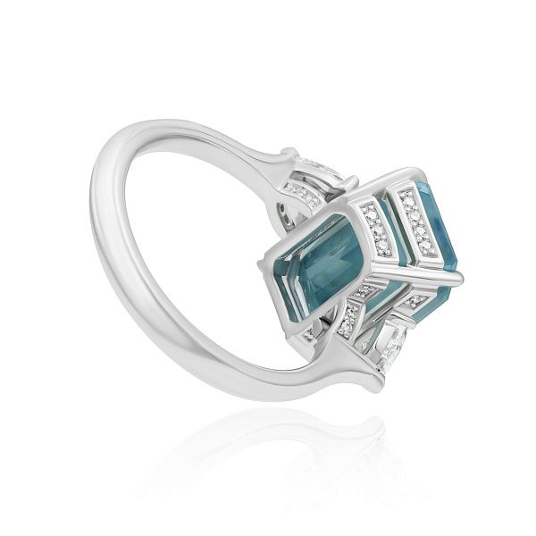 Кольцо из белого золота с бриллиантами и аквамарином 6.77 ct