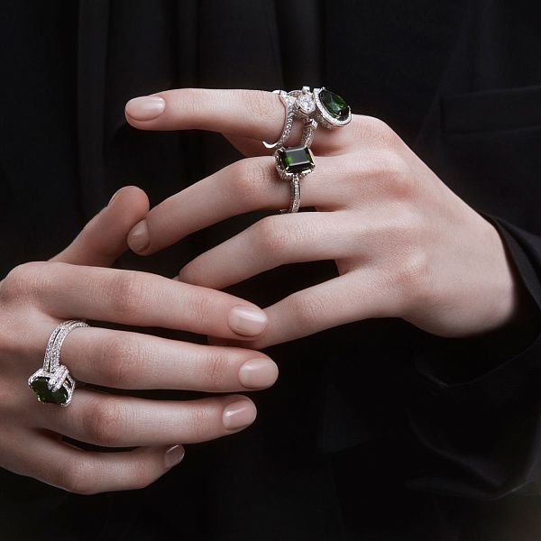 Кольцо из белого золота с турмалином 4.02 ct и бриллиантами