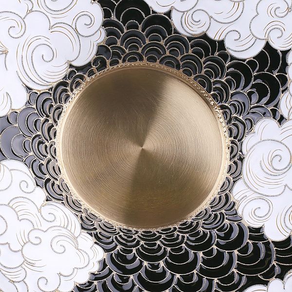 Блюдце «Дракон» из серебра