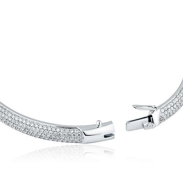 Браслет из белого золота с бриллиантами