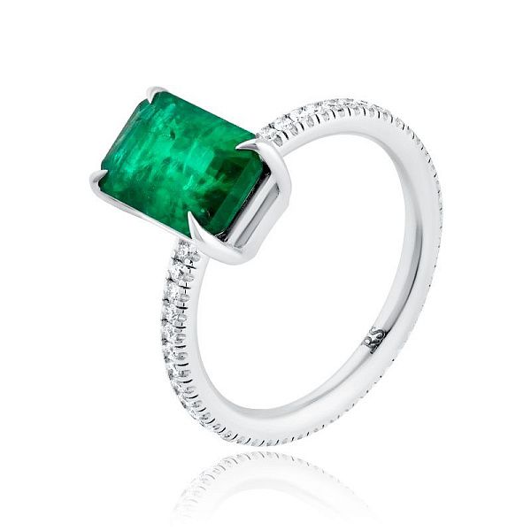 Кольцо из белого золота с изумрудом 2.72 ct и бриллиантами