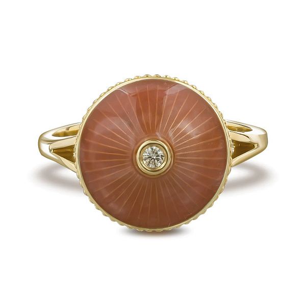 Кольцо из желтого золота с бриллиантом