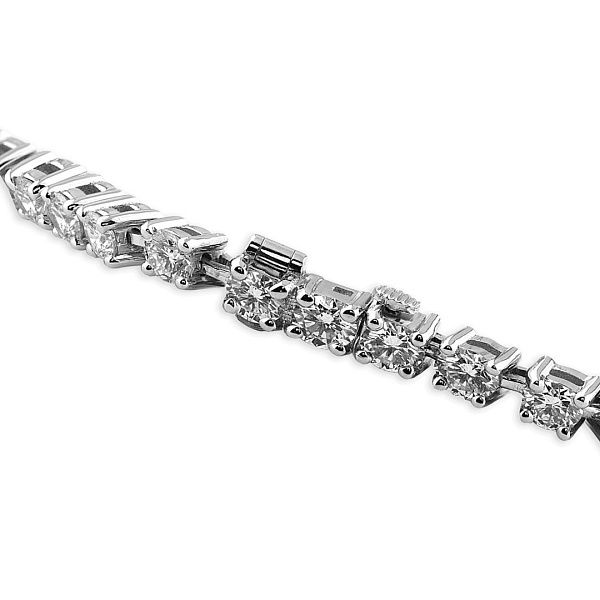 Браслет из белого золота с бриллиантами