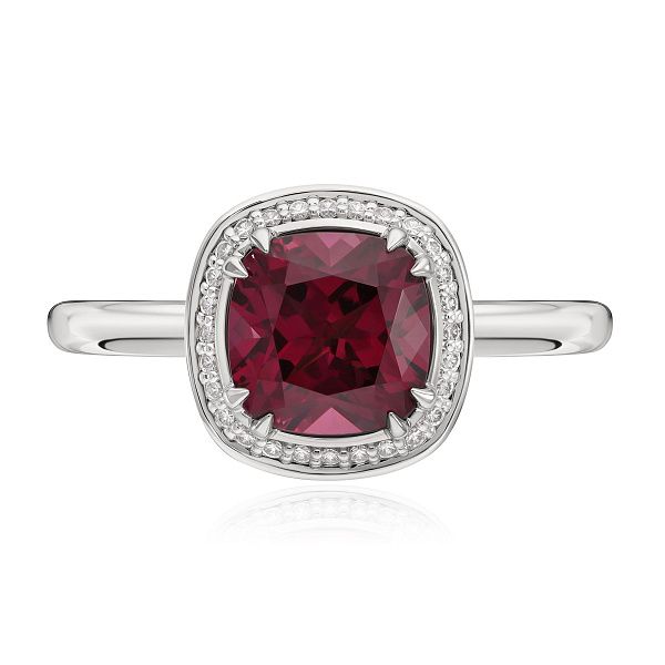 Кольцо из белого золота с бриллиантами и родолит