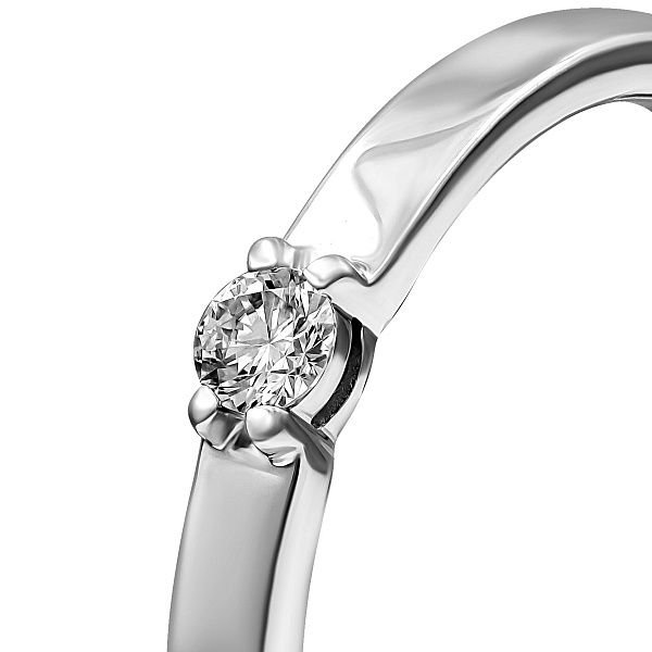 Кольцо из белого золота с бриллиантом