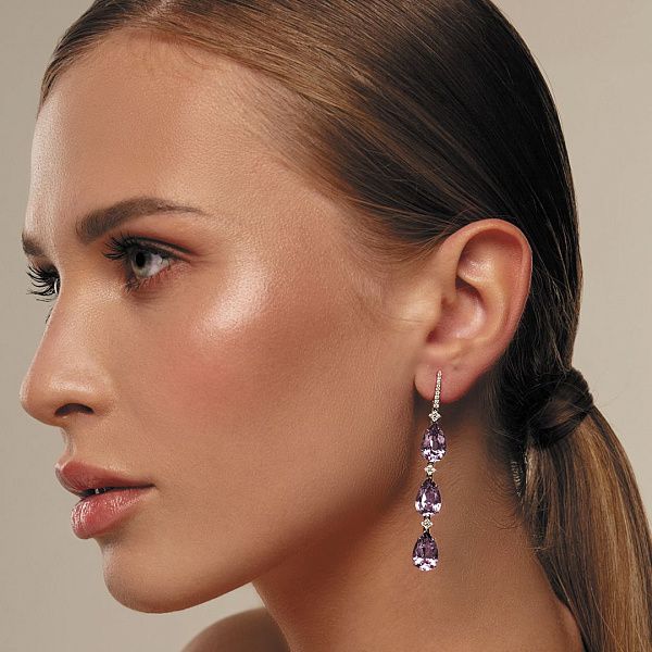 Серьги из белого золота с бриллиантами и аметистами